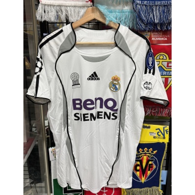 2006 Real Madrid Home Shirt BECKHAM VAN NISTELROOY RONALDO