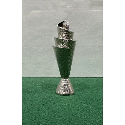 Liga de Naciones de la UEFA 4 cm